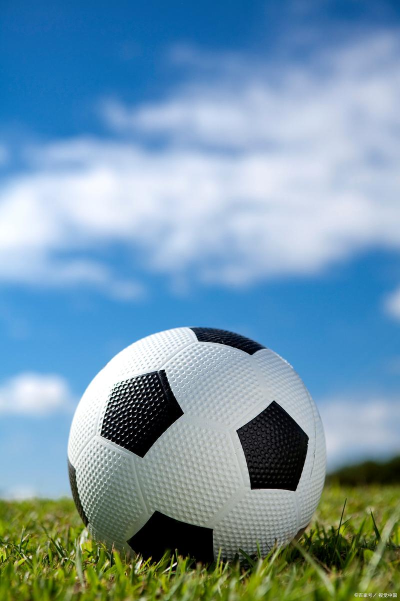 Traffic accident kills 5 Chinese nationals injures 8 in Bali